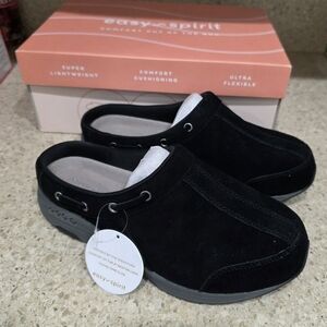 NIB Easy Spirit Womens Black Travelport Clogs 7ww